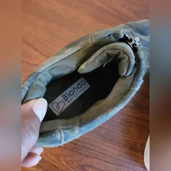 BLONDO Glenda Camo Green Waterproof Hidden Wedge Zip Sneakers(8) - Picture 11 of 14